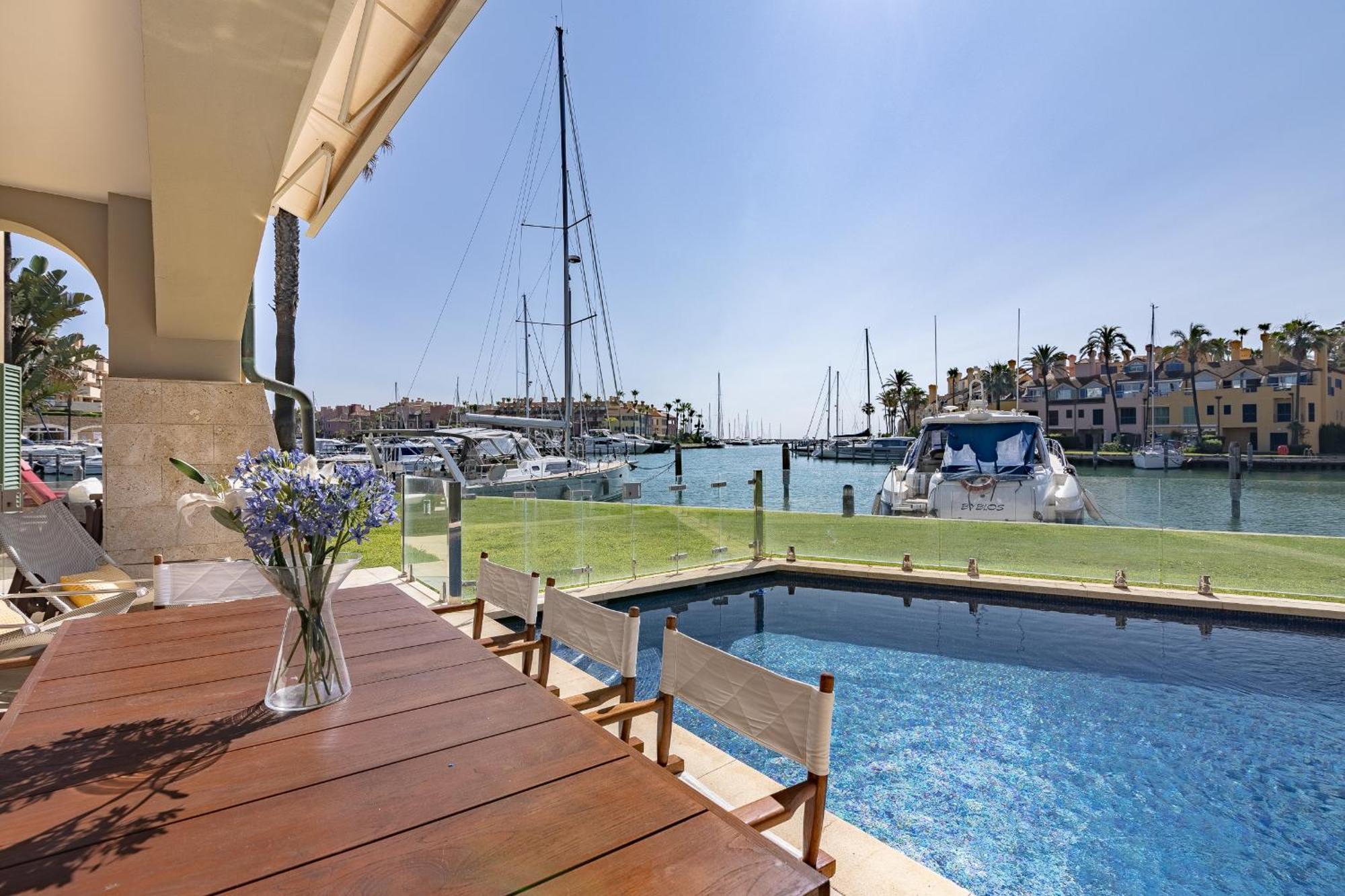 סן רוקה Waterside Apartment In Sotogrande Marina With Private Pool מראה חיצוני תמונה